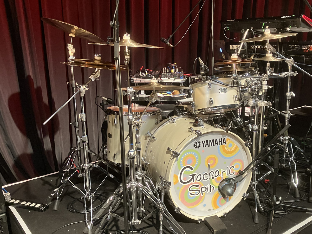 YAMAHA パーカッション バスドラムキャリング Amazon | Yamaha Stage Custom Birch 18x15 バスドラム レイヴン